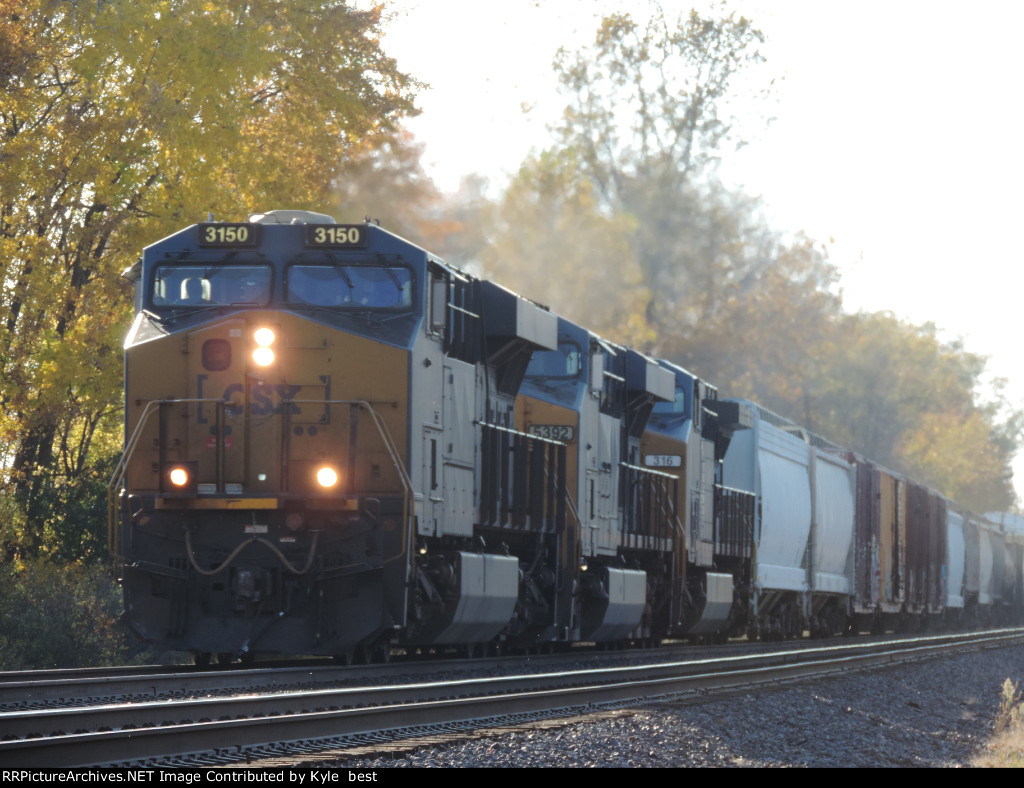 CSX 3150 on M560